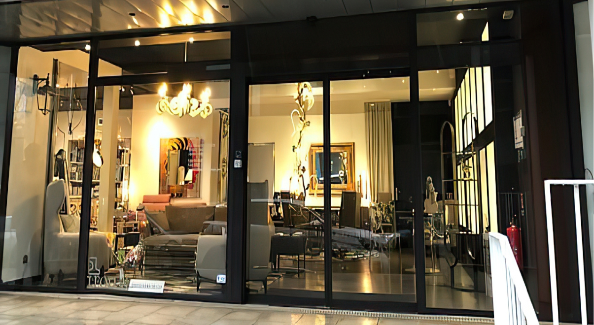 Découvrez notre magasin de meubles à Mandelieu près de Cannes : une passion de plus de 35 ans